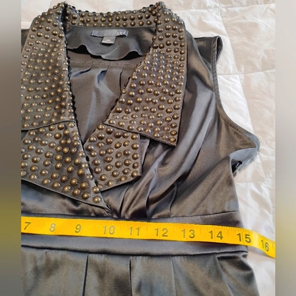 LuxeXXI | Timeless Classic Edgy Metallic Olive Studded Drop V Neck Dress | Med - Picture 10 of 16